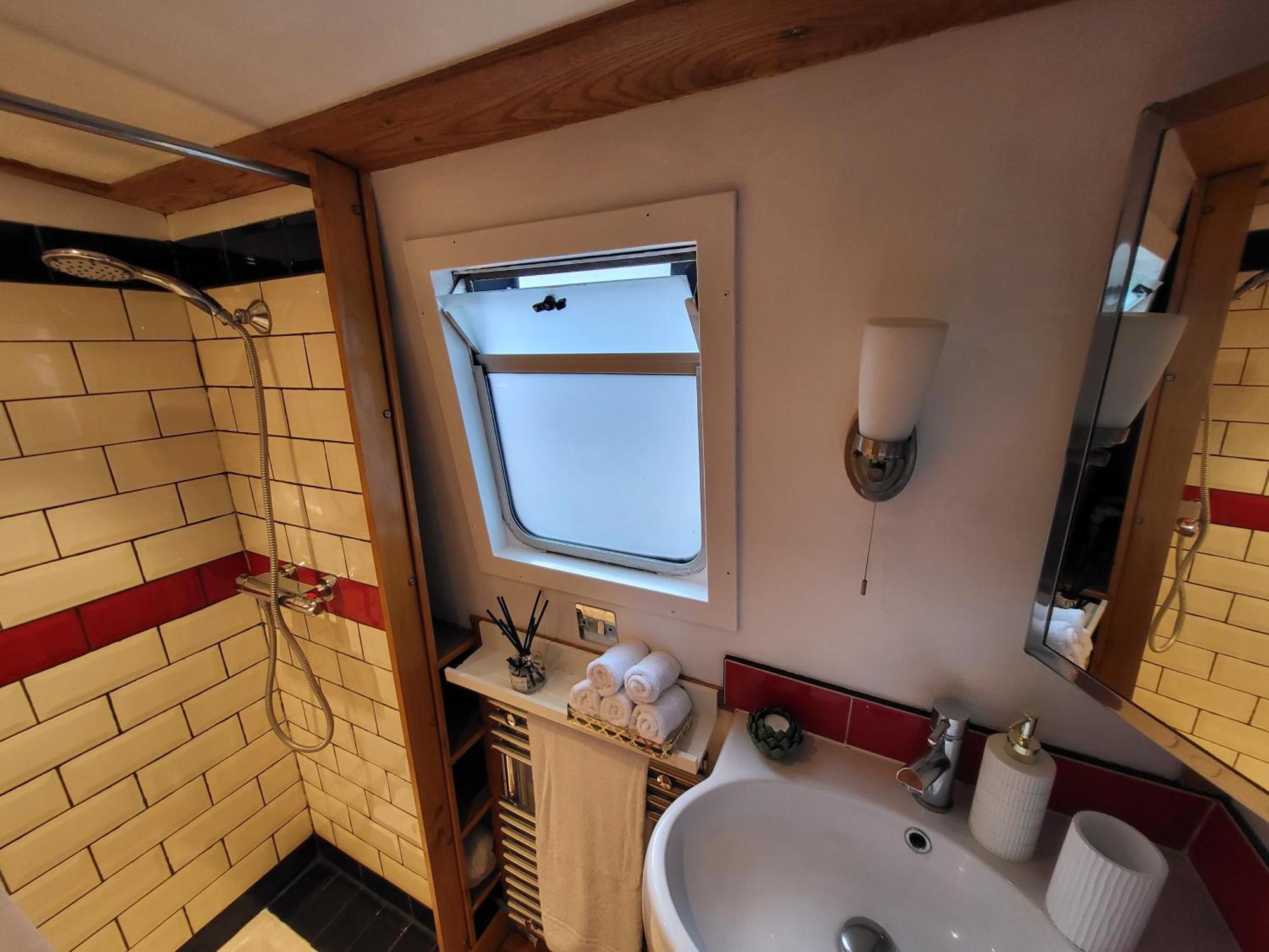 Bateau-hôtel Cosy Canal Boat In Little Venice For Family & Friends
